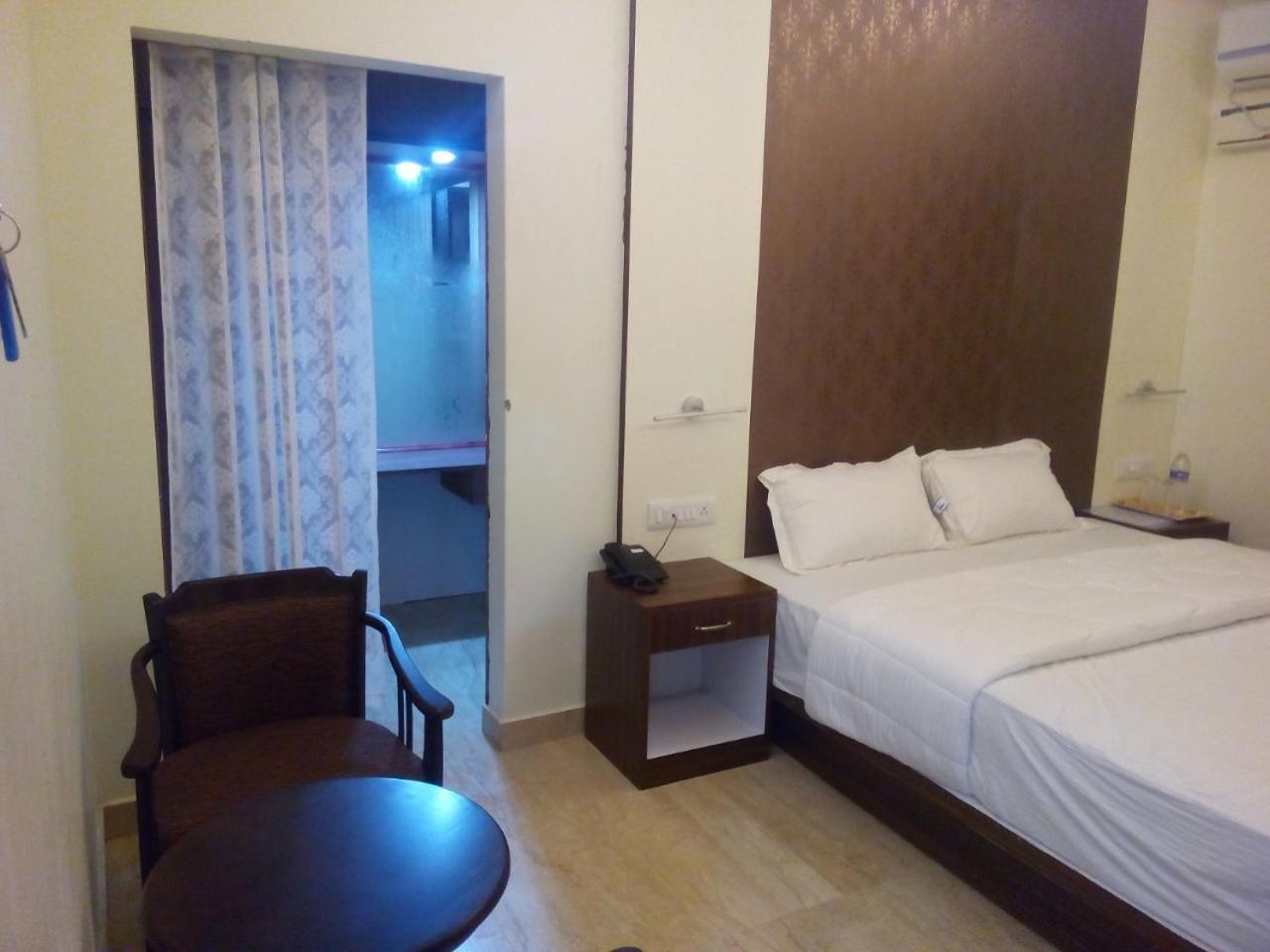 Hotel Marina Manor Port Blair Exterior photo